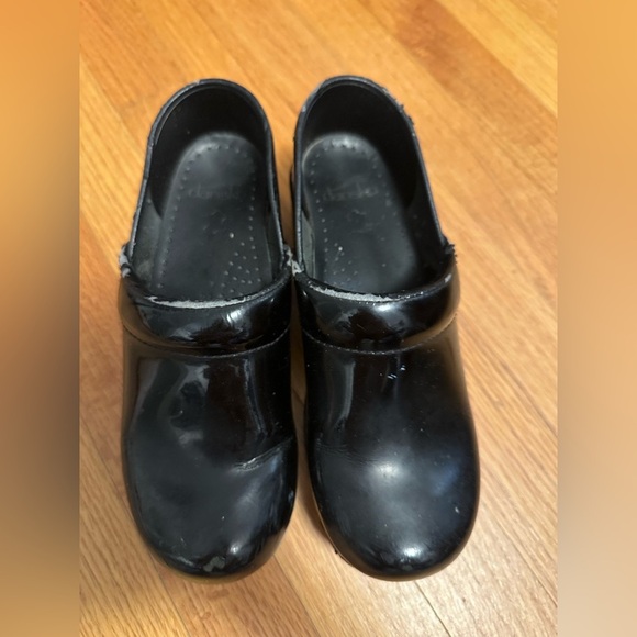 Dansko Womens Professional Black Shiny Clogs Work Nursing Shoes 37 - Picture 15 of 16